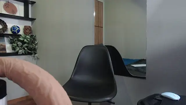 kevin_23_ – Naživo XXX chat