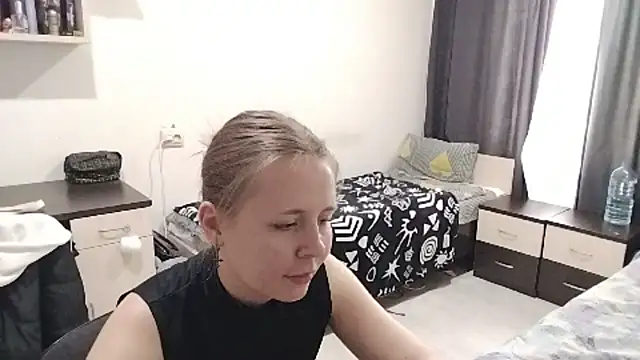 YadaSteiner's Live XXX Chat