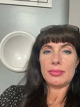 دردشة LadyLuxLover الجنسية المباشرة