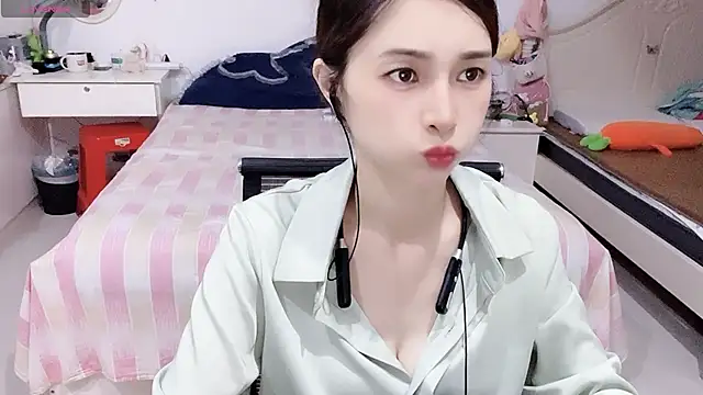 miaomiao-99's Live XXX Chat