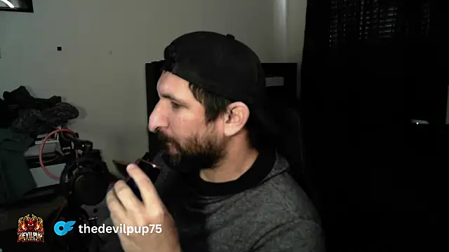 Czat XXX na żywo – DevilPup75_