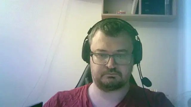 Chat XXX en directo de SirAbuser