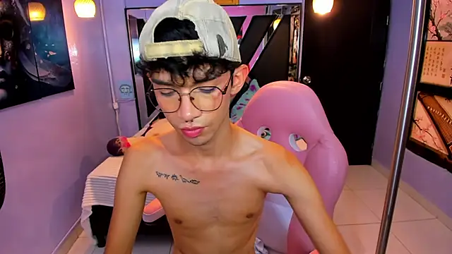 Živý XXX chat LiamHeatx