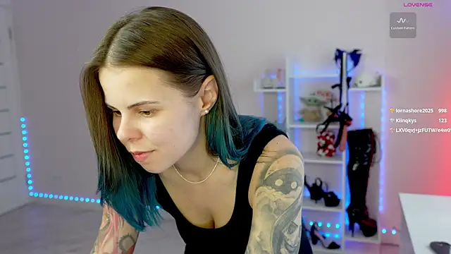 QueenAliceX's Live XXX Chat