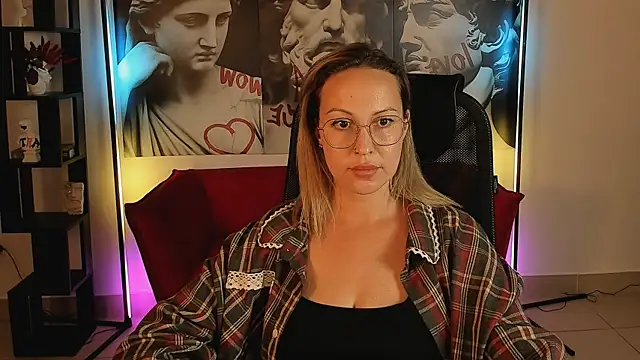 Charlotte_Hudson's Live XXX Chat