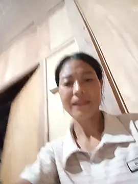 Lily-ly Obrolan Langsung XXX