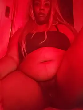 VenezuelaLuxeNoir's Live XXX Chat