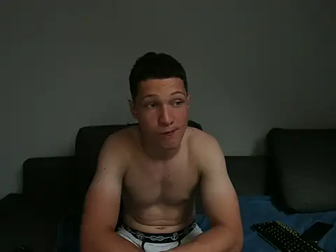 Nikolas_OConneln Webbikameraesitys