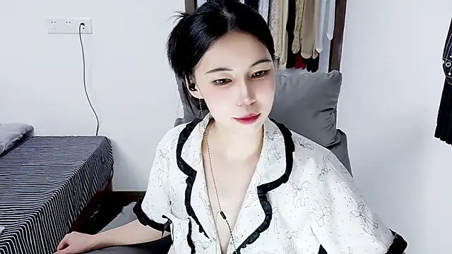 Aug_12puppy's Live XXX Chat
