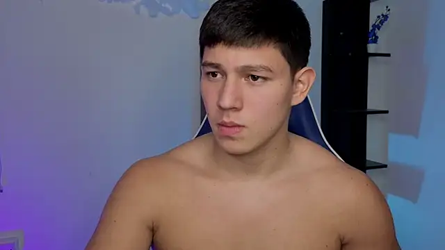 JamesCr_ Live XXX-chat