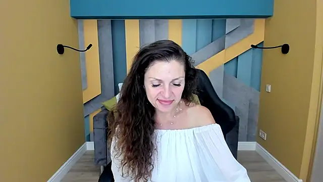 צ'אט XXX בשידור חי של EllaLong