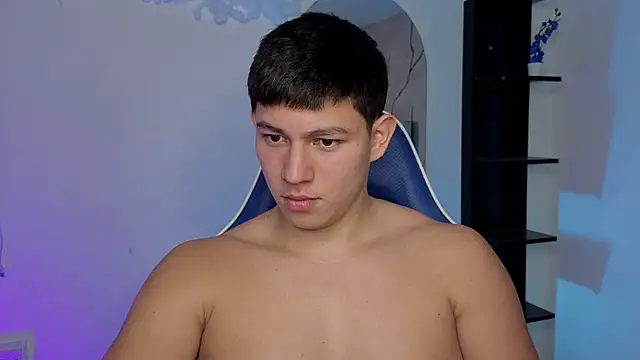 Chat +18 de JamesCr_ ao vivo