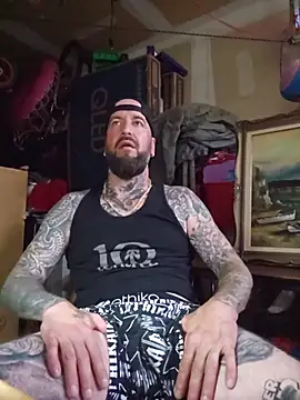 Beardedtattood: απευθείας συνομιλία ΧΧΧ