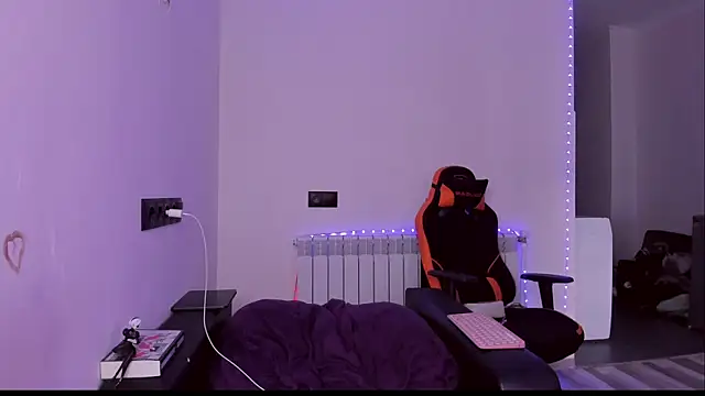 Lyricca élő XXX-chatje