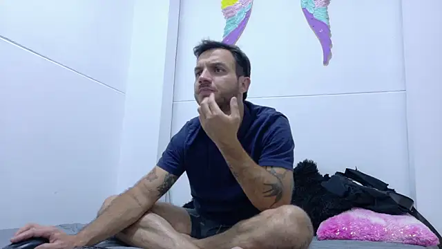 Santhiago_Jonnes élő XXX-chatje