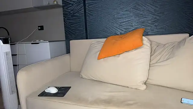 Chat +18 de Molly_Beauti ao vivo