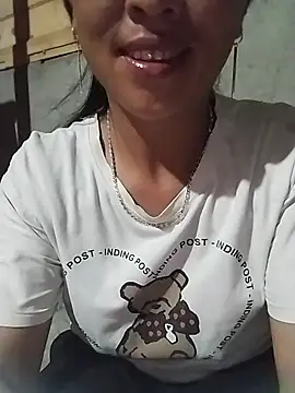 Chat XXX en directo de Helen-nn