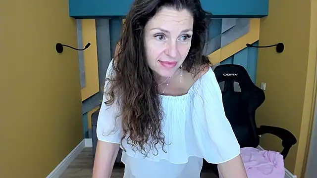 EllaLong Adlı Modelin Canlı XXX Sohbeti