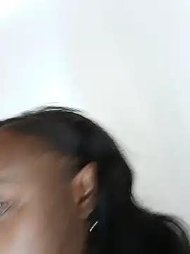 Chat +18 de Angel_Avni ao vivo
