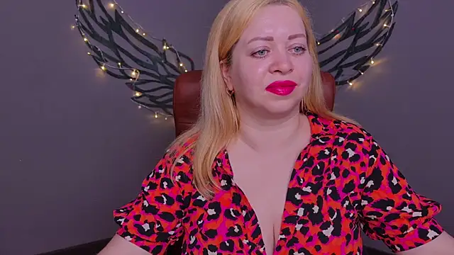 OliviaVerr élő XXX-chatje