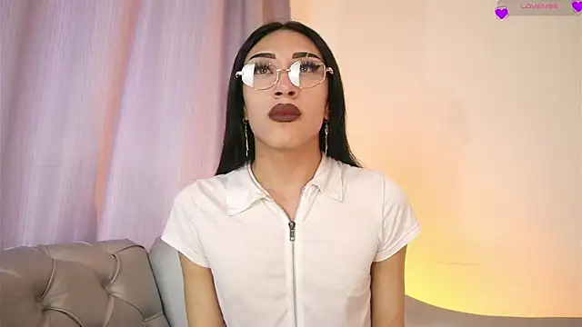 Czat XXX na żywo – Velvet_Raze