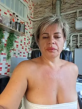 XXX chat uživo modela murrr-kitty