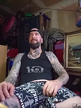 Czat XXX na żywo – Beardedtattood
