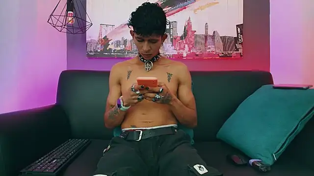 Chat +18 de Maximoking26 ao vivo
