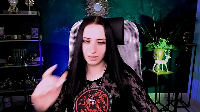 MonicaLowes Chat XXX in diretta