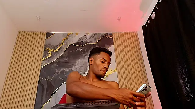 Leon__Black – Naživo XXX chat