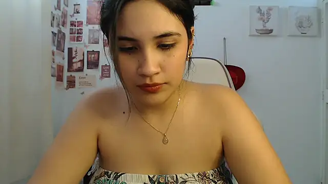 Chat +18 de InocentHeaven1 ao vivo