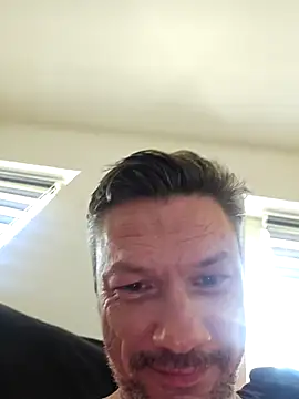 tomek84 Live XXX-Chat