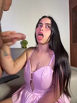 SophieRoyals Chat XXX in diretta