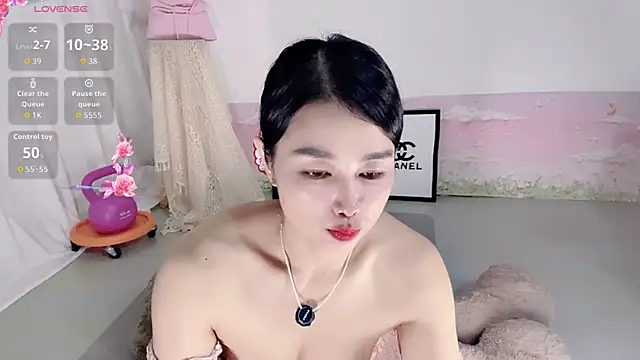 Chatroom XXX en direct de Happy365_
