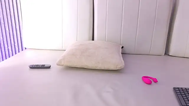 Emmy_And_Luna Chat XXX live