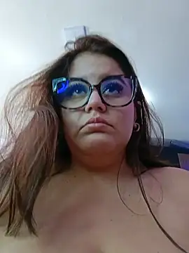 Chat XXX en directo de Bonny_rousse01