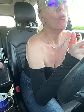 Živ ý XXX chat MilfOfDreams