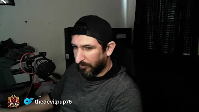 DevilPup75_ Adlı Modelin Canlı XXX Sohbeti