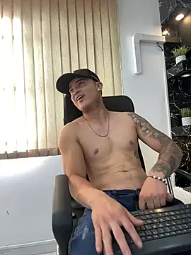 צ'אט XXX בשידור חי של Alexander_ferre