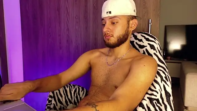 Ryan_Miller111 élő XXX-chatje