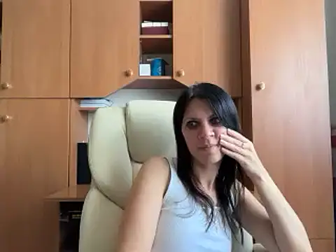 Chat +18 de InjaAtHome ao vivo