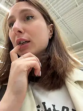 Dina_Tease Adlı Modelin Canlı XXX Sohbeti