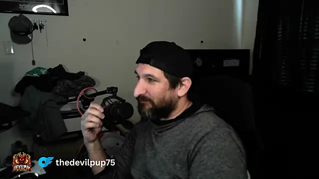 Chat XXX en directo de DevilPup75_
