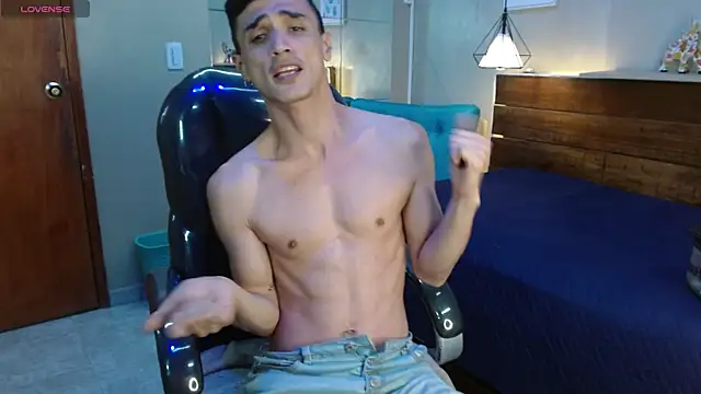 FelipeFriendly Live XXX Chat