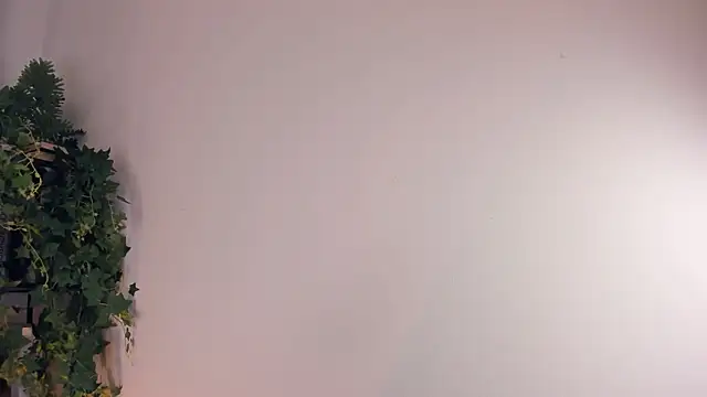 InesPiek Chat XXX live