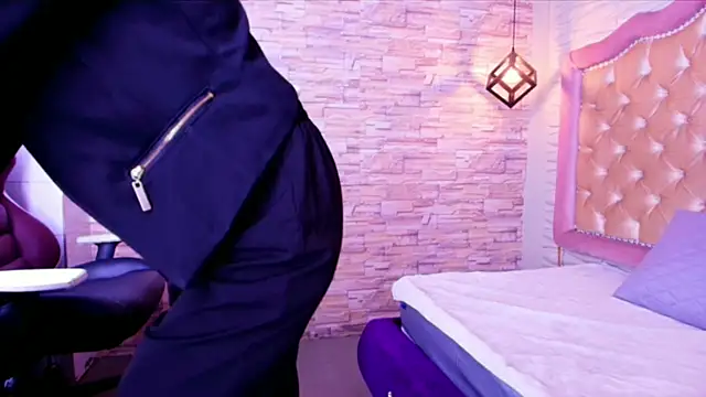 stephaniesun_ লাইভ XXX চ্যাট