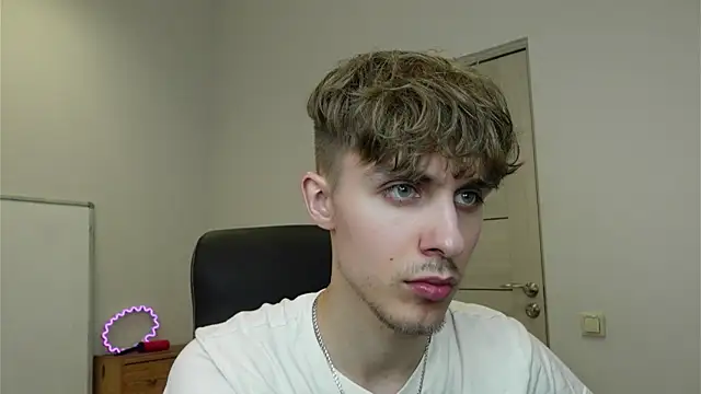 Damien_Dallas – Naživo XXX chat