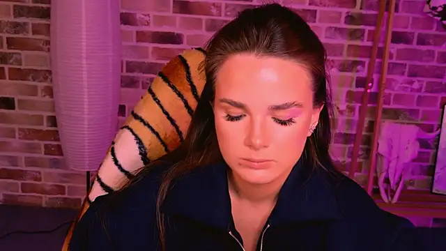 XXX chat uživo modela May_Bloom