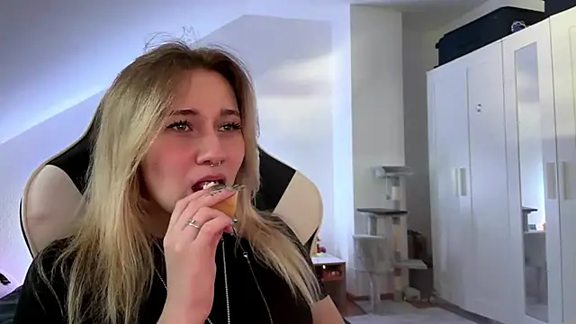 دردشة tutsiecutie الجنسية المباشرة
