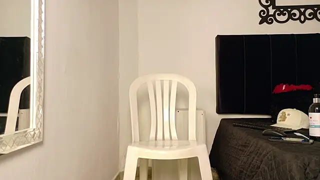 LunayDream Adlı Modelin Canlı XXX Sohbeti